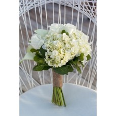 WB02 White Elegant Bouquet
